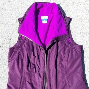 Columbia size medium hi/low modern vest